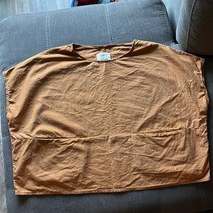 Jamie + the Jones Pocket Box Top